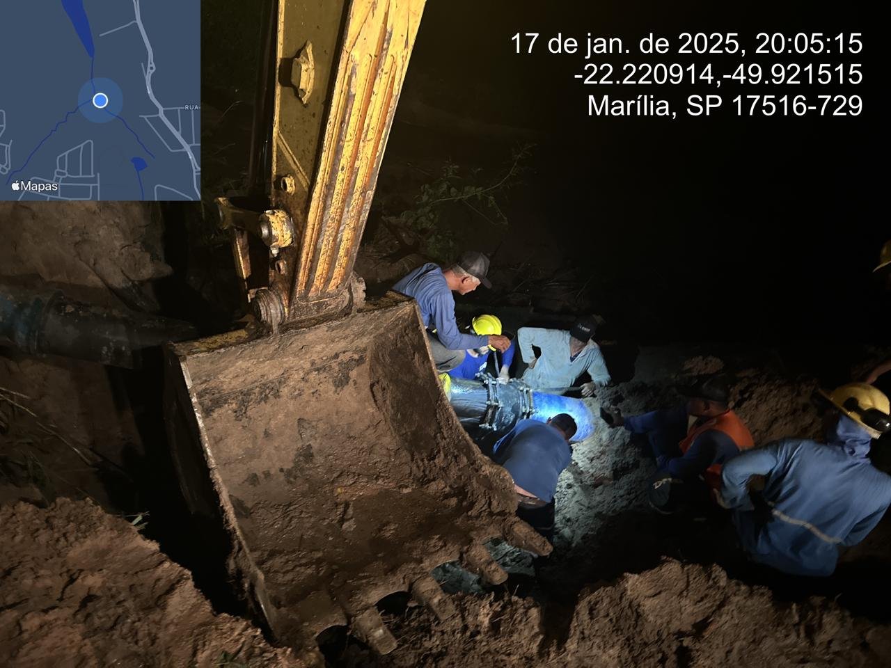 Situação crítica no R-6 mobiliza equipe para reparo de adutora em Marília 1 Situação crítica no R-6 mobiliza equipe para reparo de adutora em Marília